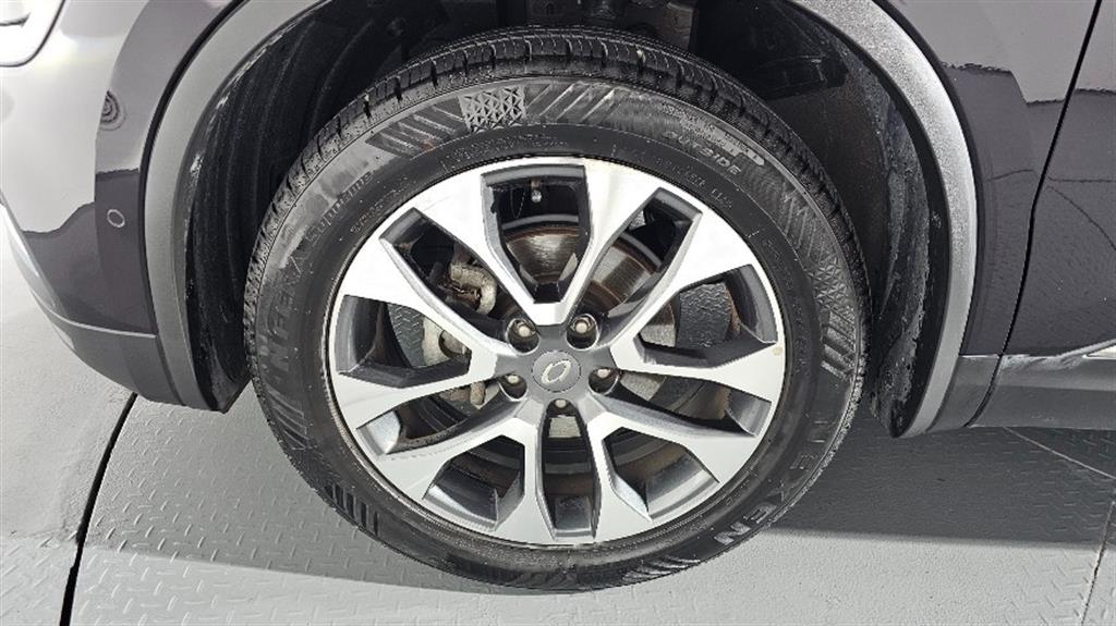 SAMSUNG QM6 - Vista 5