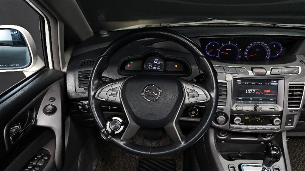 Ssangyong Korando - Vista 12