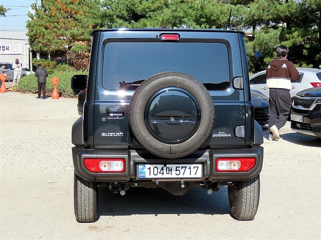 Suzuki Gimni - Vista 4