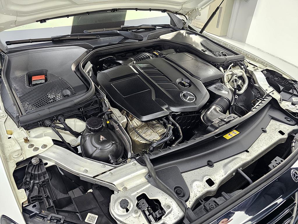 Mercedes Benz E class - Vista 6