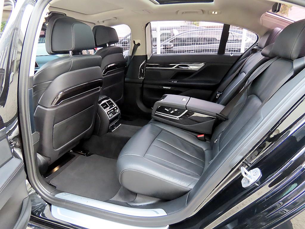 BMW 7 Series - Vista 6