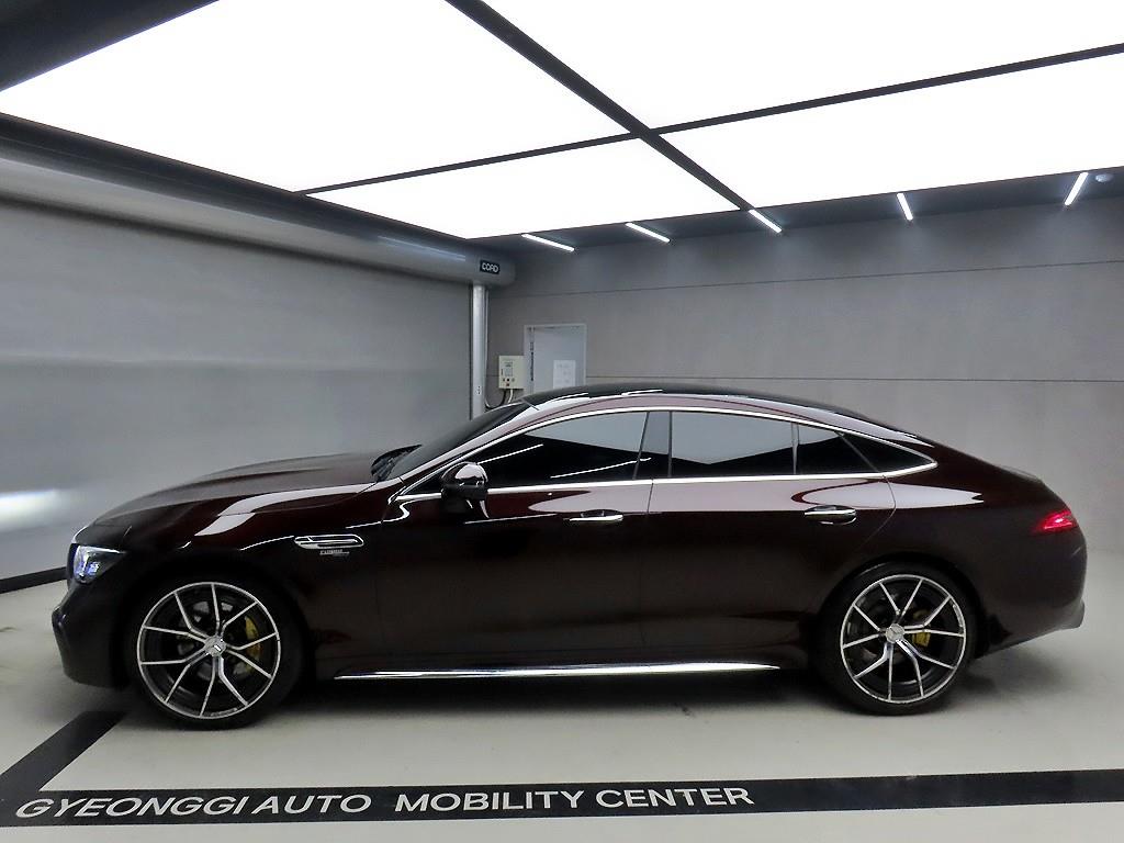 Mercedes Benz AMG GT - Vista 4