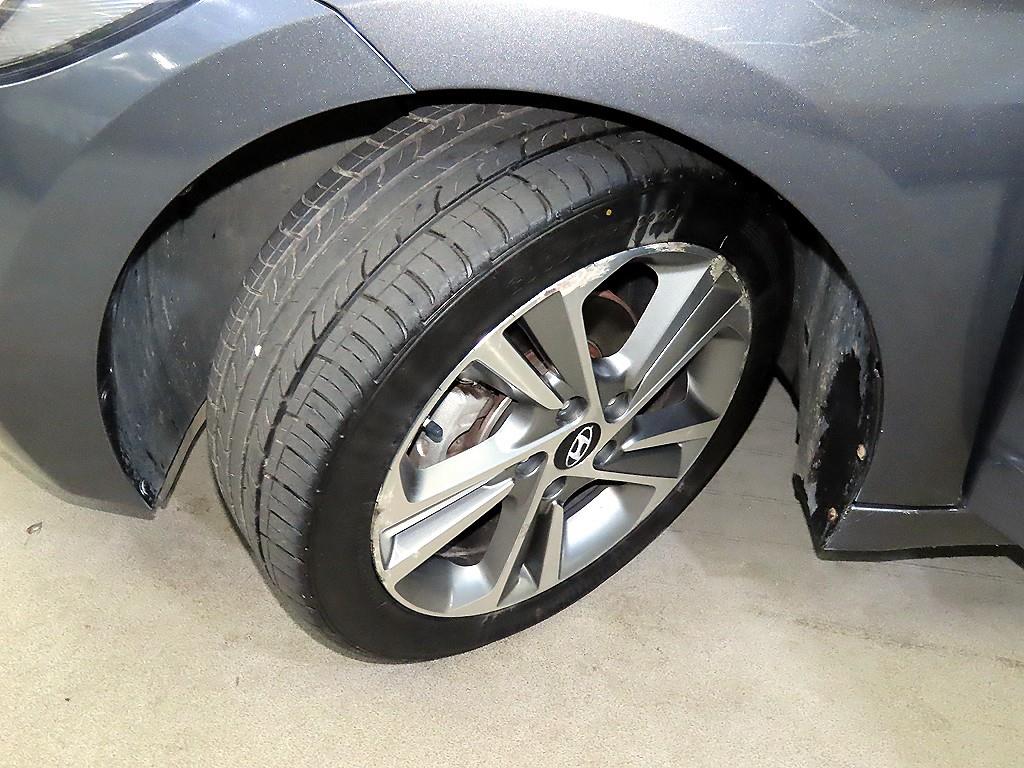 HYUNDAI Avante 2016 Gris - Importación desde Corea - HF Imports Iquique - Foto 18