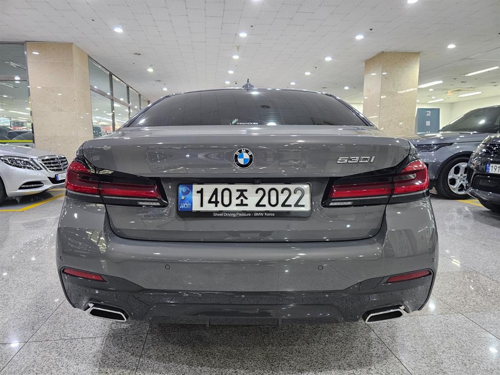 BMW 5 Series - Vista 4