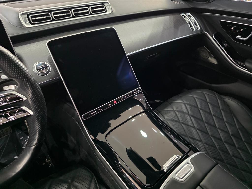 Mercedes Benz S Class - Vista 12