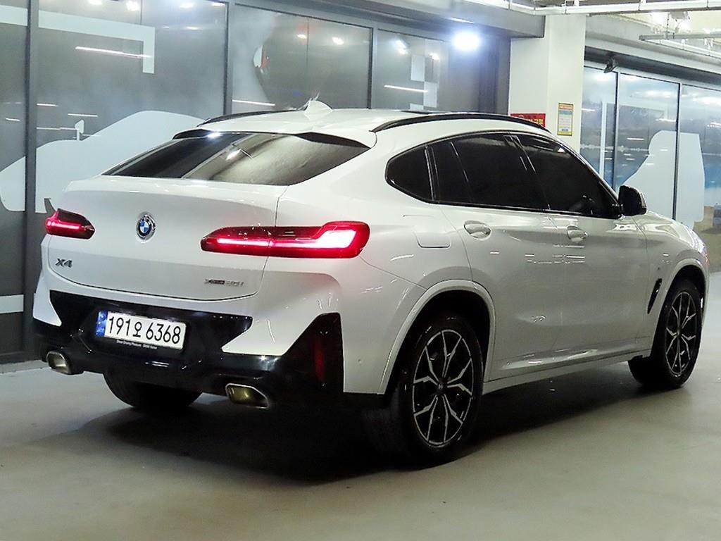 BMW X4 - Vista 4