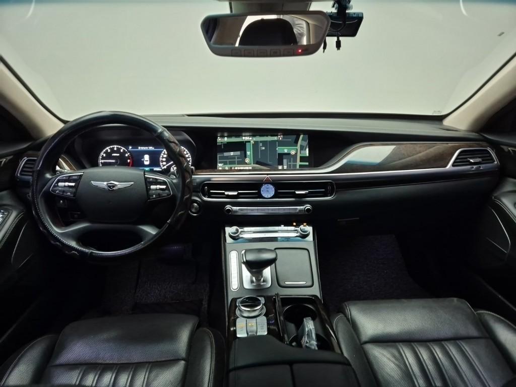 Genesis G90 - Vista 7