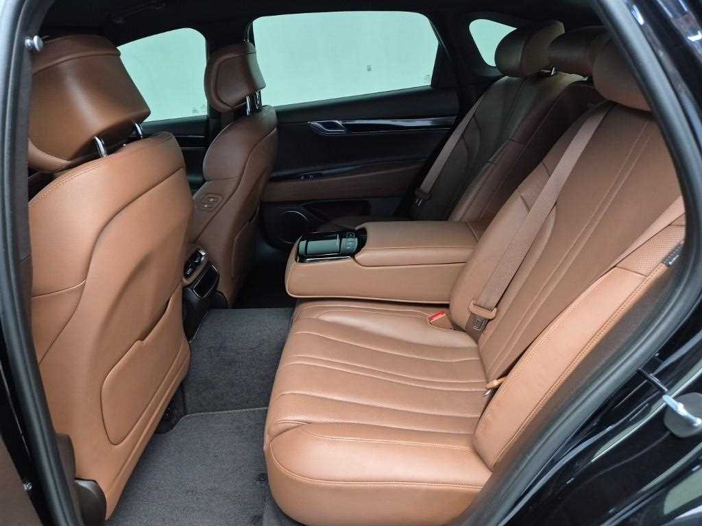 Genesis G80 - Vista 12