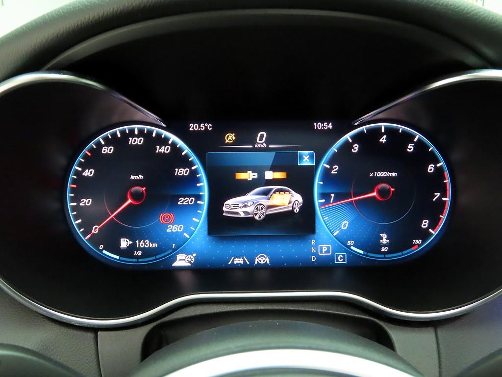 Mercedes Benz C Class - Vista 6