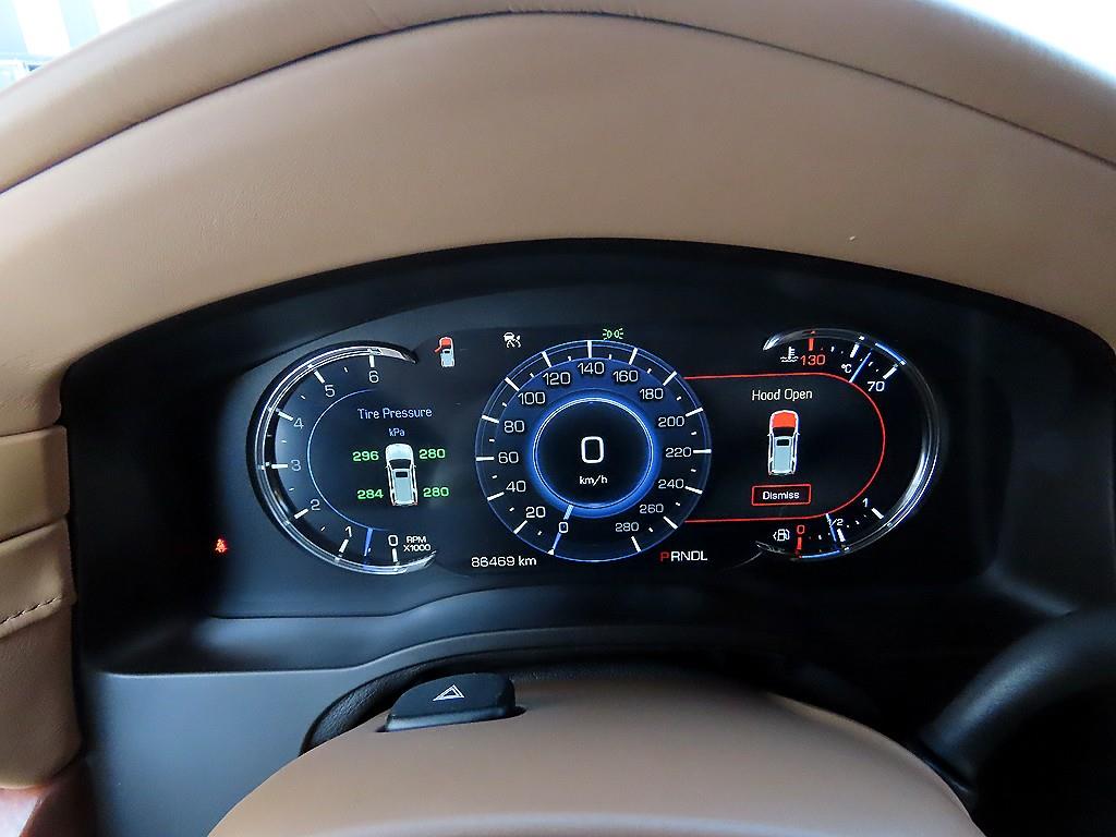 Cadillac Escalade - Vista 8