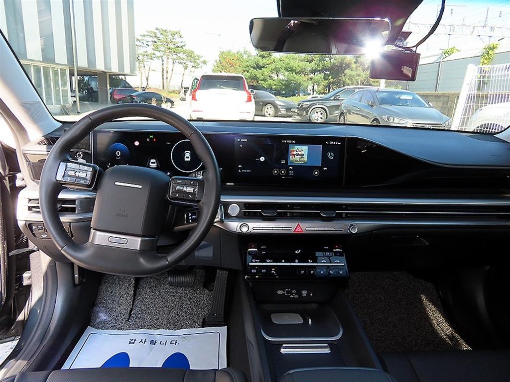 HYUNDAI Grandeur - Vista 7