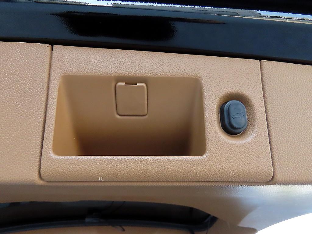 Cadillac Escalade 2017 Negro - Importación desde Corea - HF Imports Iquique - Foto 14