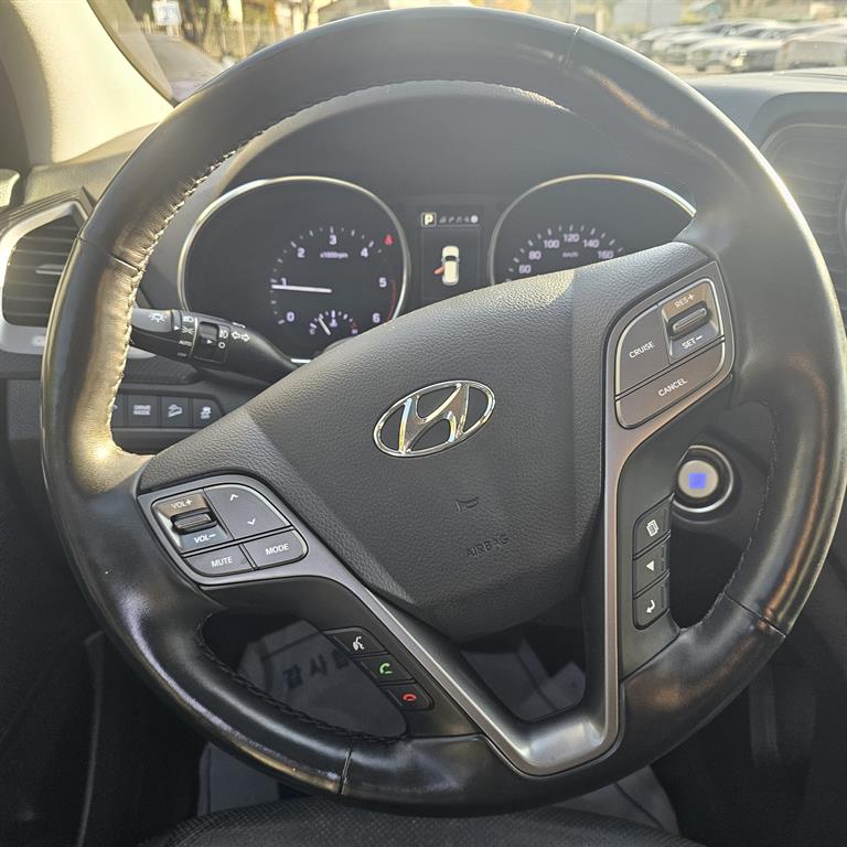 HYUNDAI Santa Fe - Vista 10