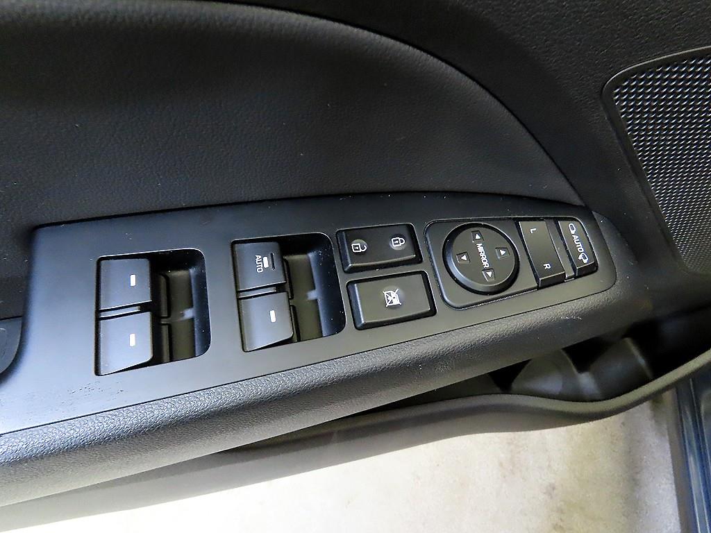 HYUNDAI Avante 2016 Azul - Importación desde Corea - HF Imports Iquique - Foto 13