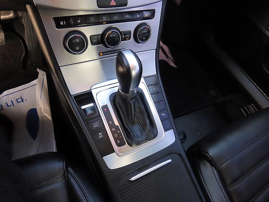 Volkswagen CC - Vista 9