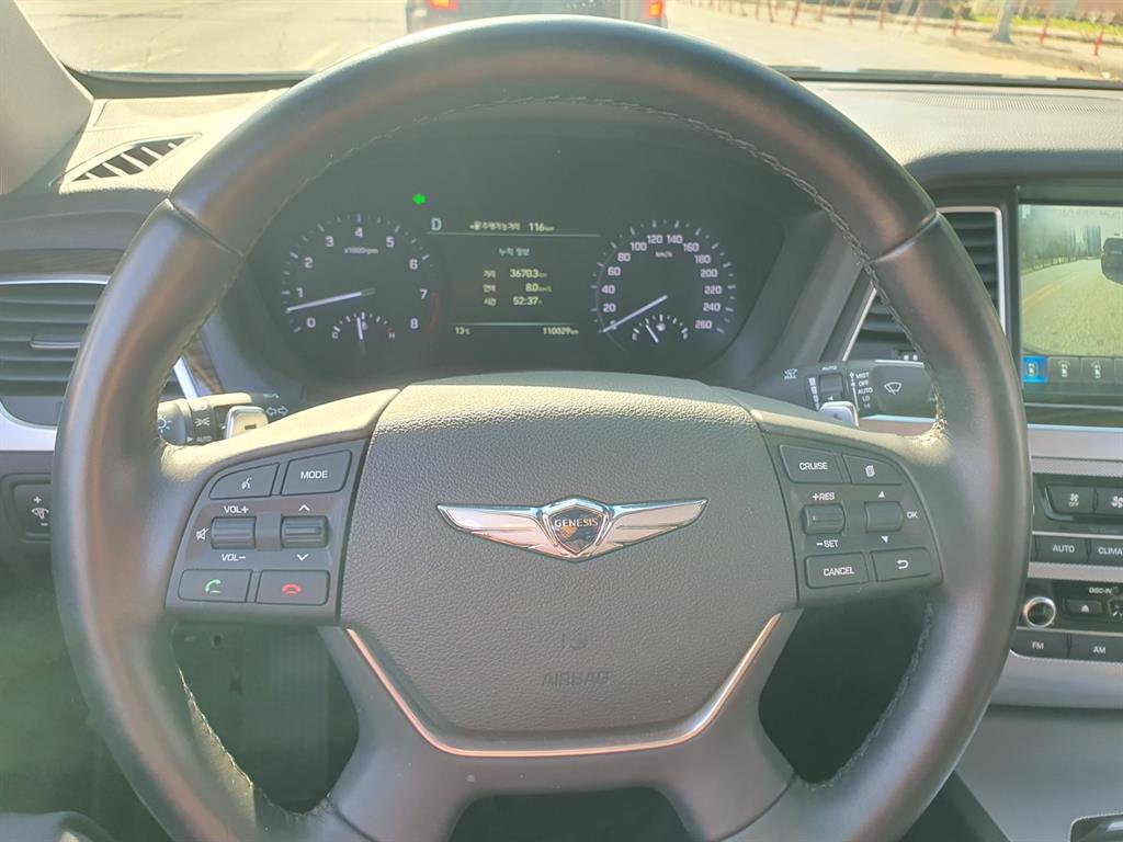 Genesis G80 - Vista 6