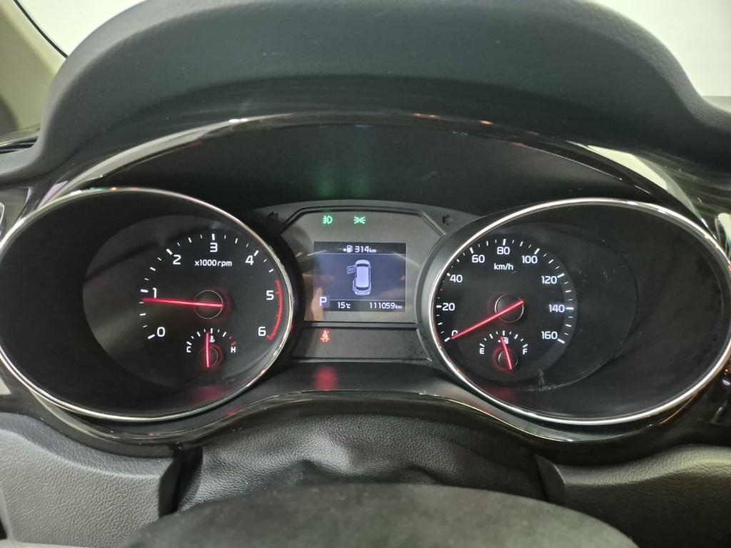 KIA Carnival - Vista 6