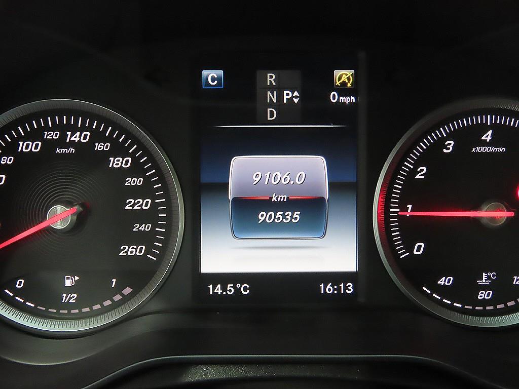 Mercedes Benz C Class - Vista 11