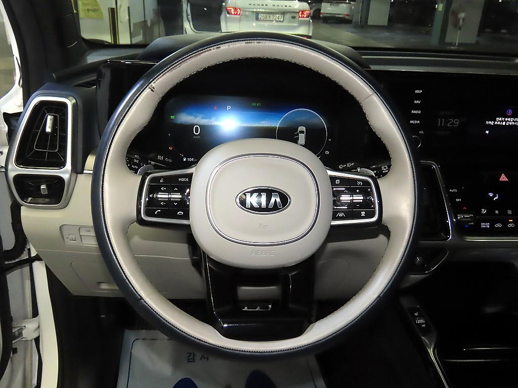 KIA Sorento - Vista 8