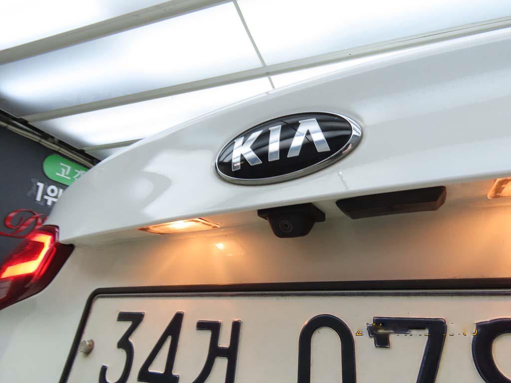 KIA K3 2016 Blanco - Importación desde Corea - HF Imports Iquique - Foto 16