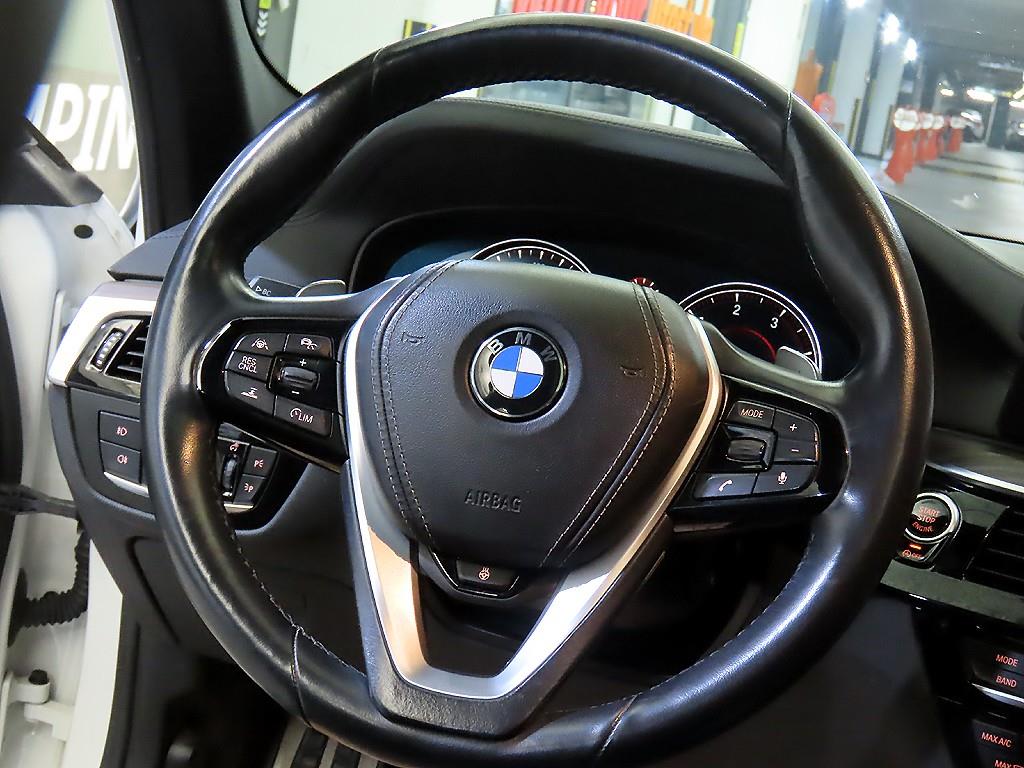 BMW 5 Series - Vista 7