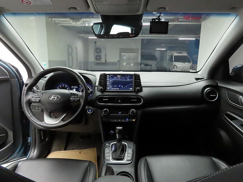 HYUNDAI Kona - Vista 8