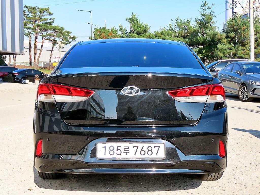 HYUNDAI Sonata - Vista 4