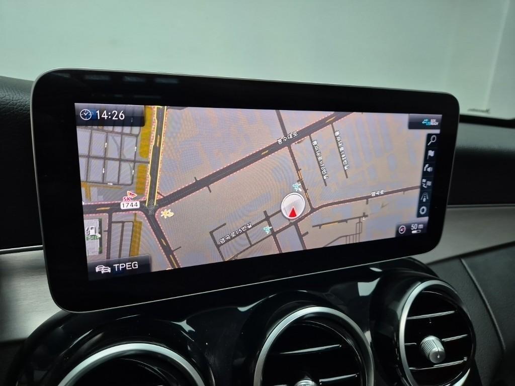 Mercedes Benz C Class - Vista 10