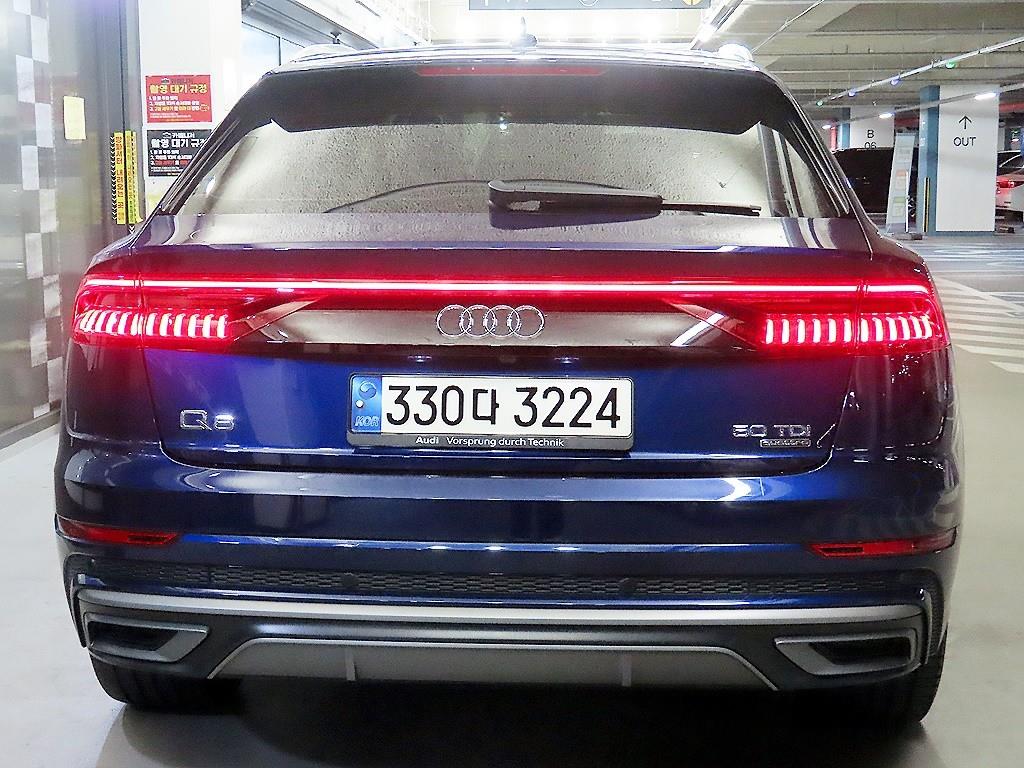Audi Q8 - Vista 5
