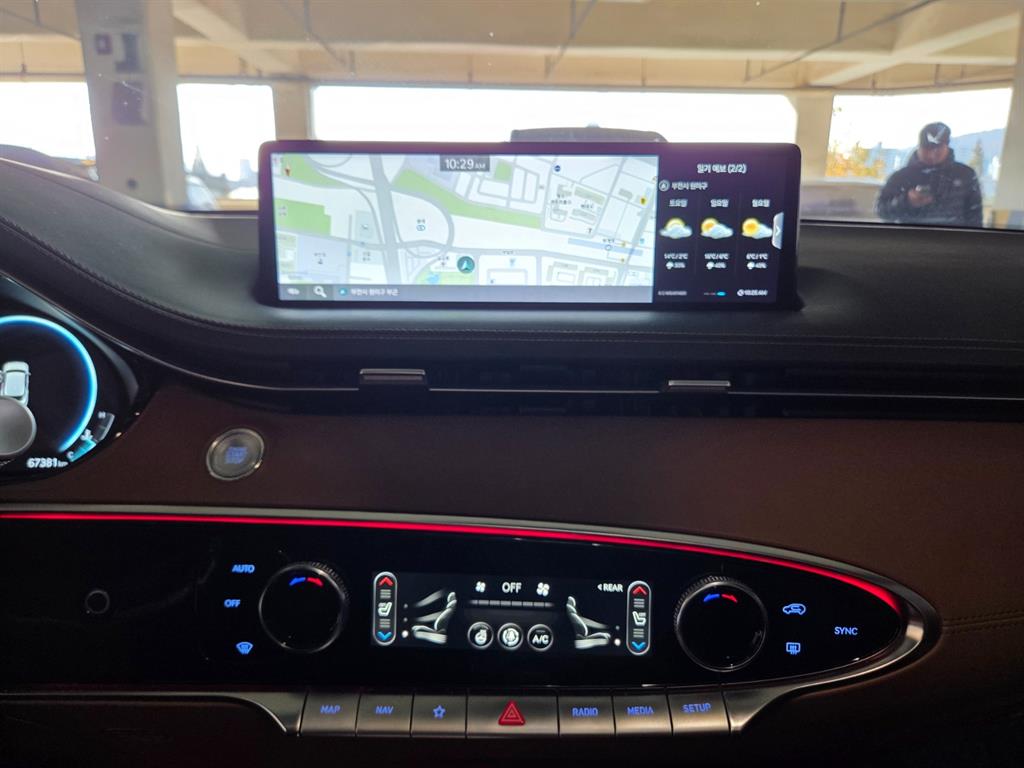 Genesis GV70 - Vista 11