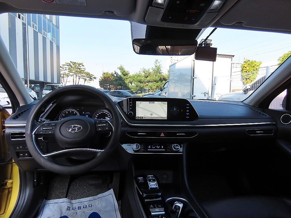 HYUNDAI Sonata - Vista 7