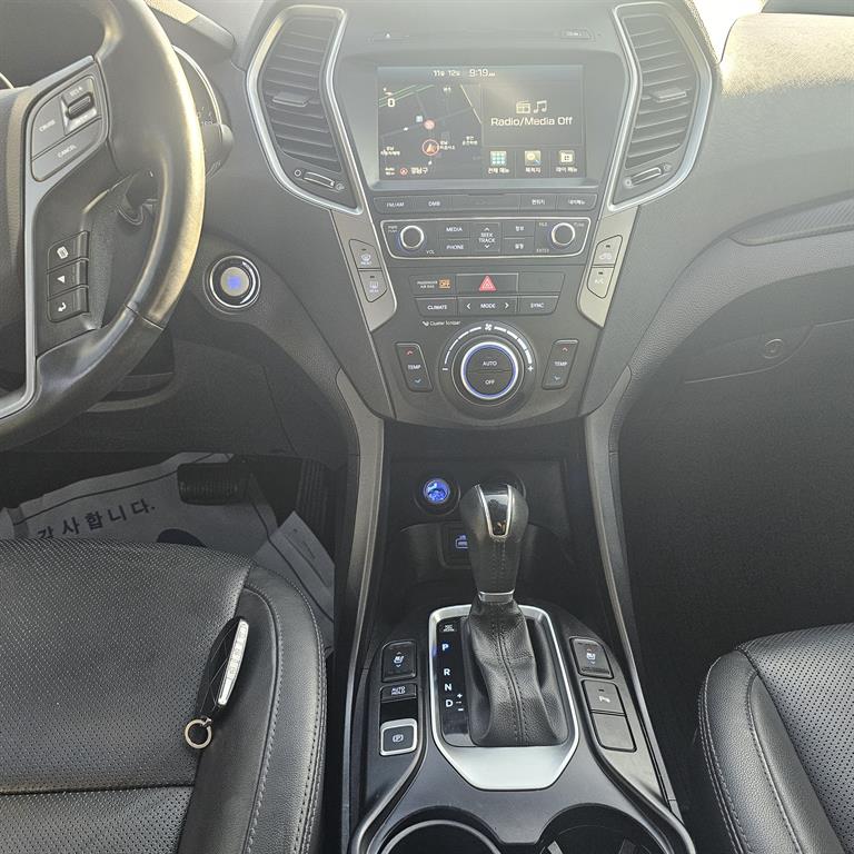 HYUNDAI Santa Fe - Vista 8