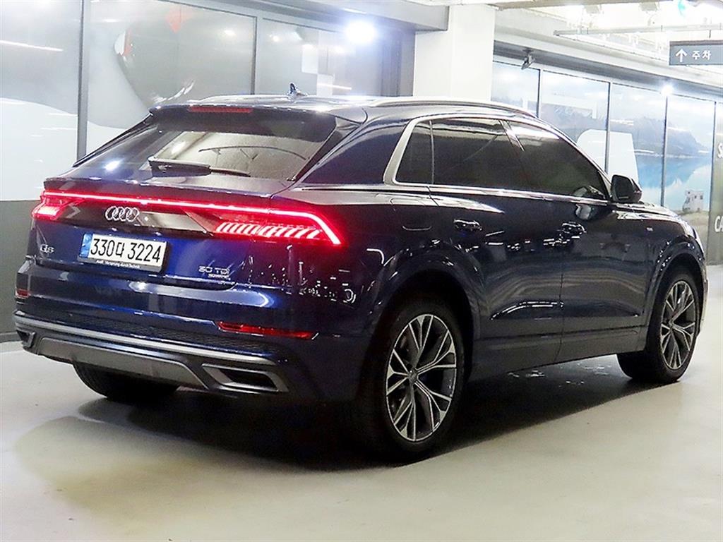 Audi Q8 - Vista 4