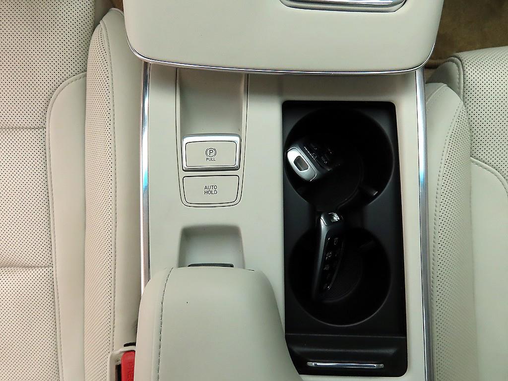 HYUNDAI Grandeur - Vista 10