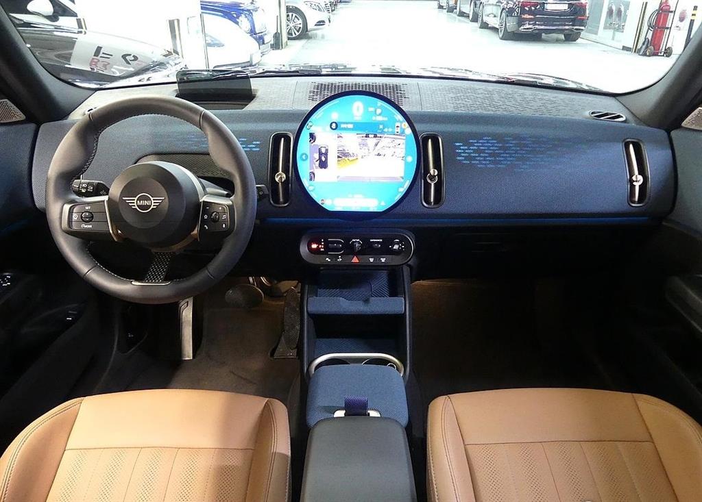 Mini Countryman - Vista 4