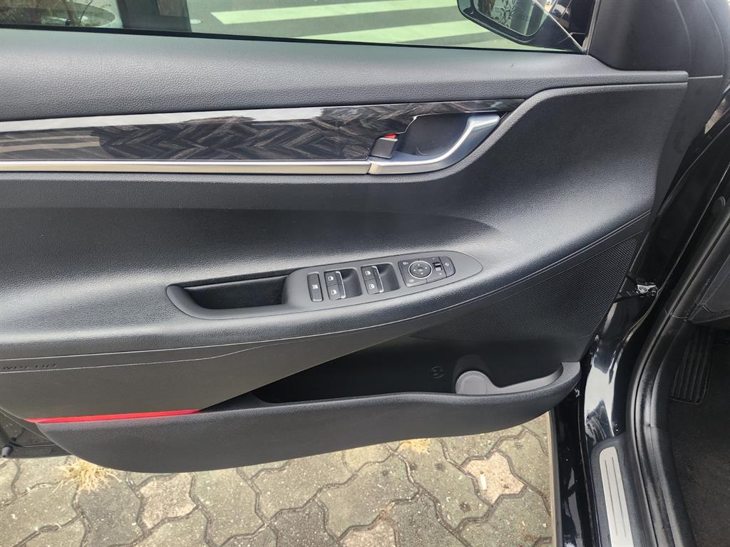 HYUNDAI Grandeur - Vista 9