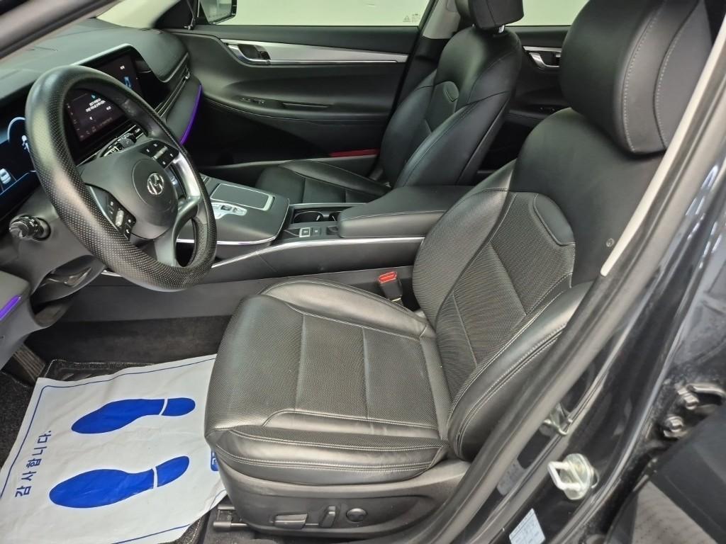 HYUNDAI Grandeur - Vista 11