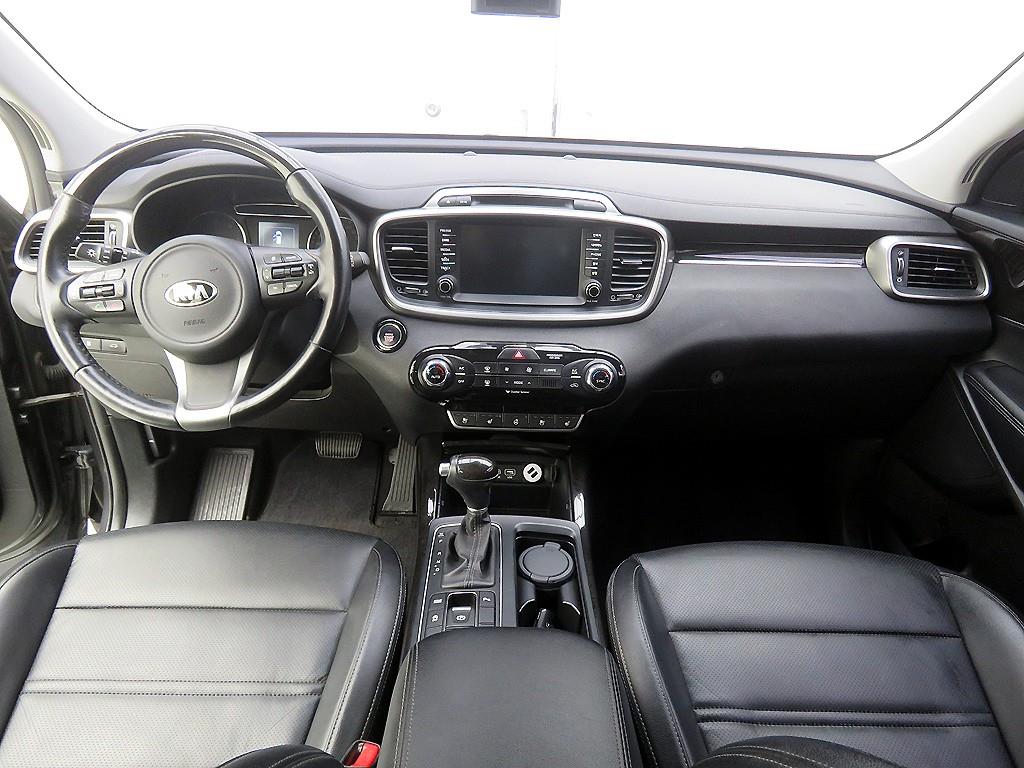KIA Sorento - Vista 9