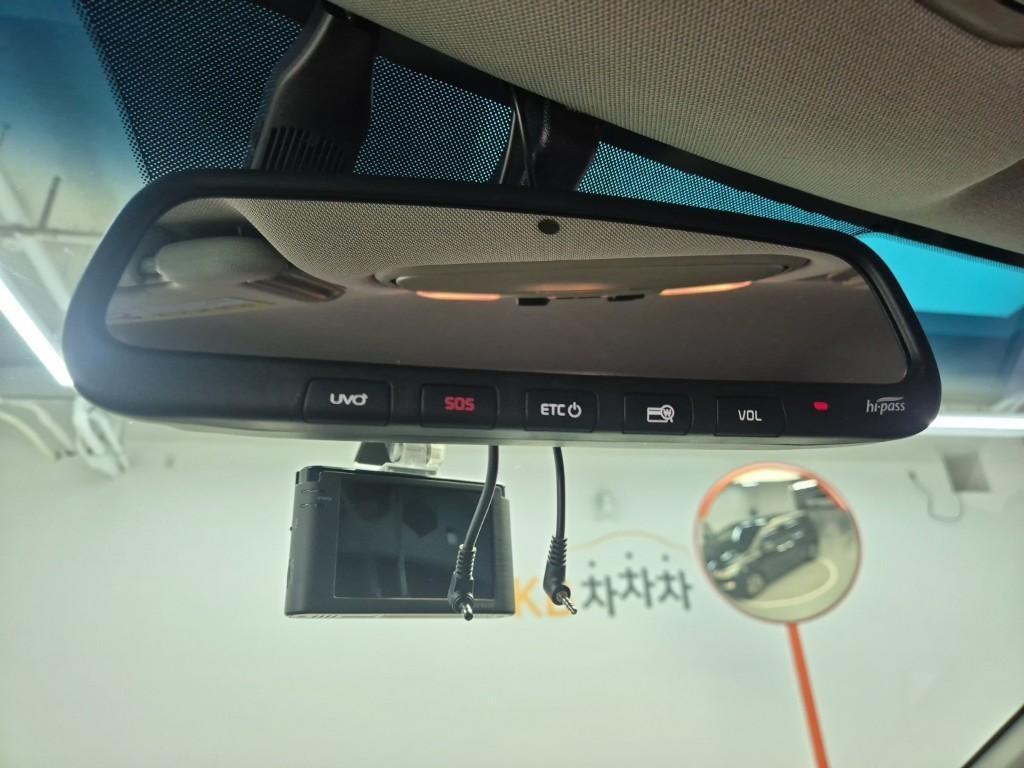 KIA Carnival 2019 Negro - Importación desde Corea - HF Imports Iquique - Foto 16