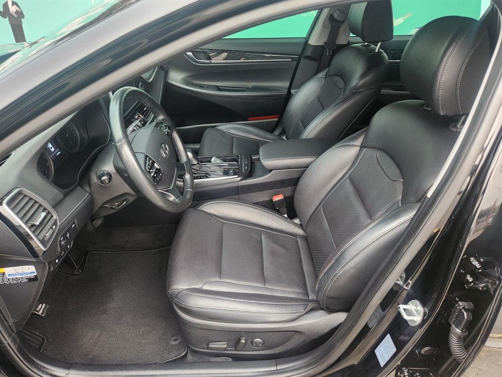 HYUNDAI Grandeur - Vista 10