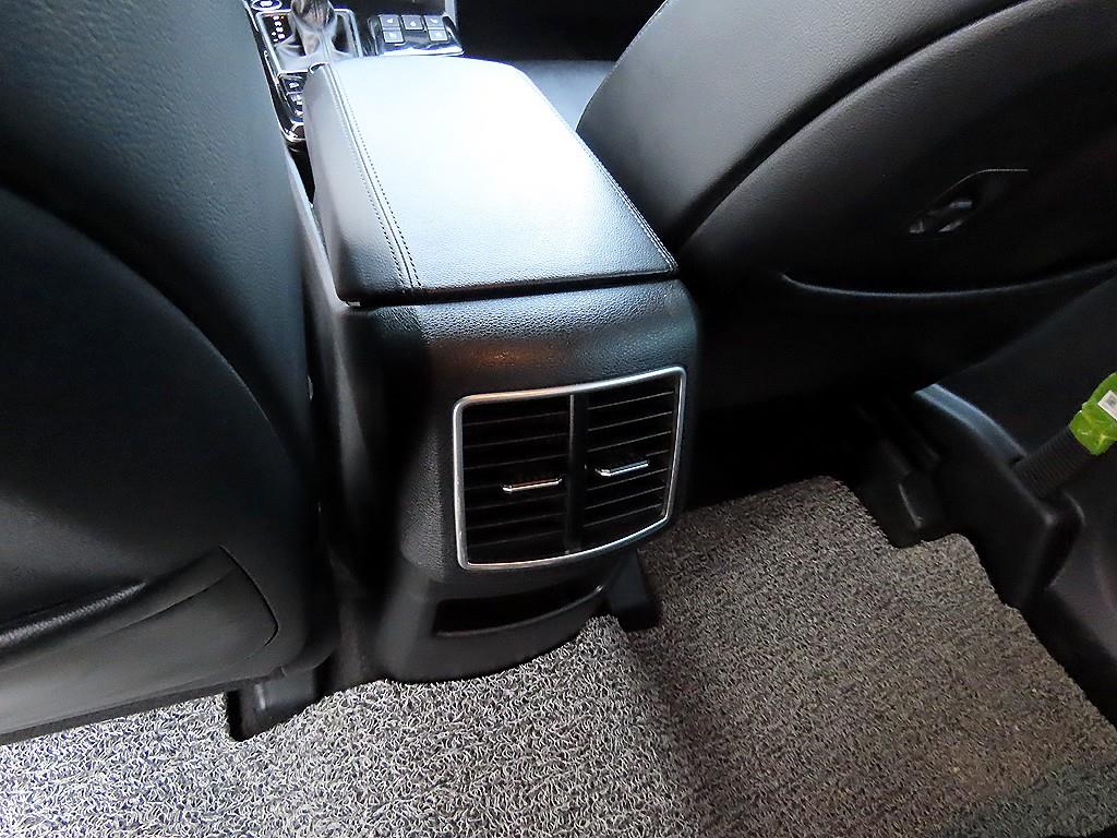 KIA Sportage 2022 the color of pearl - Importación desde Corea - HF Imports Iquique - Foto 17