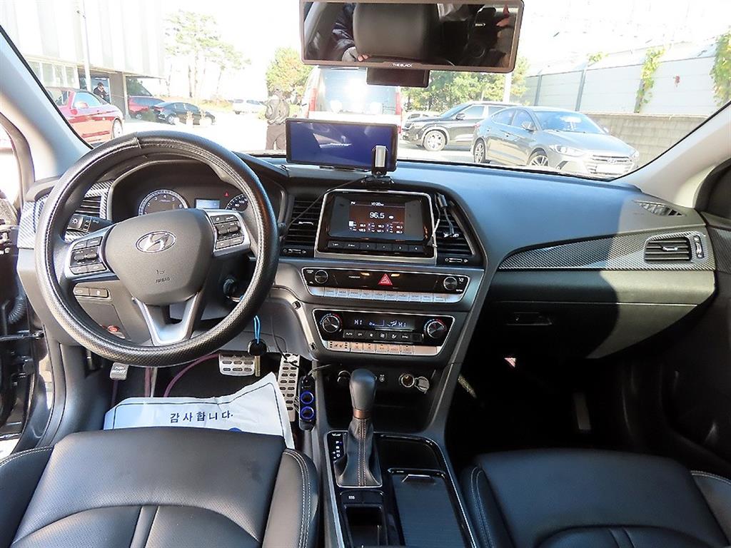 HYUNDAI Sonata - Vista 7