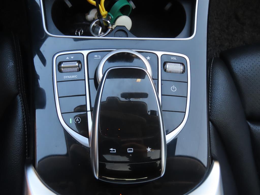 Mercedes Benz C Class 2016 Blanco - Importación desde Corea - HF Imports Iquique - Foto 10