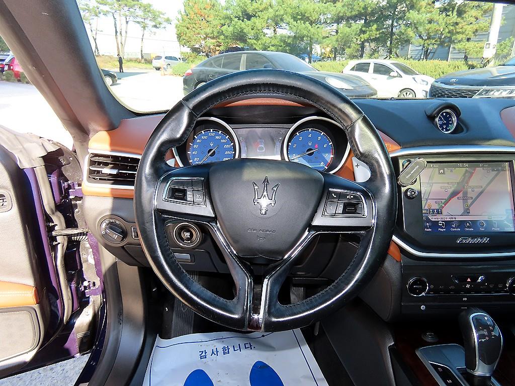 Maserati Ghibli - Vista 8