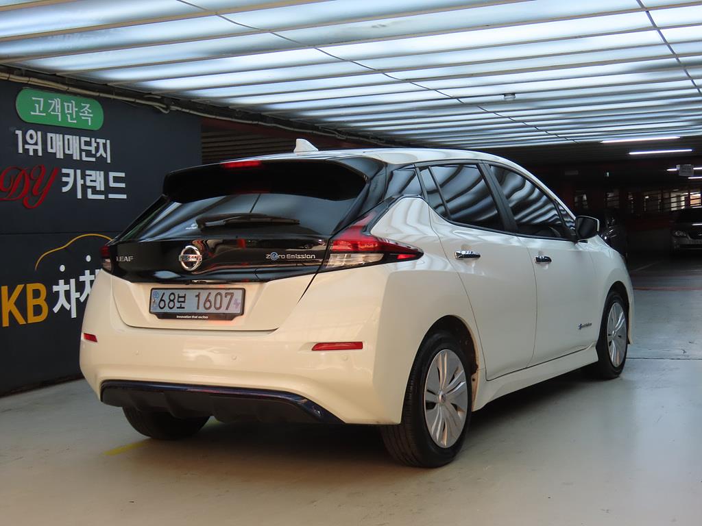 Nissan Leaf - Vista 4