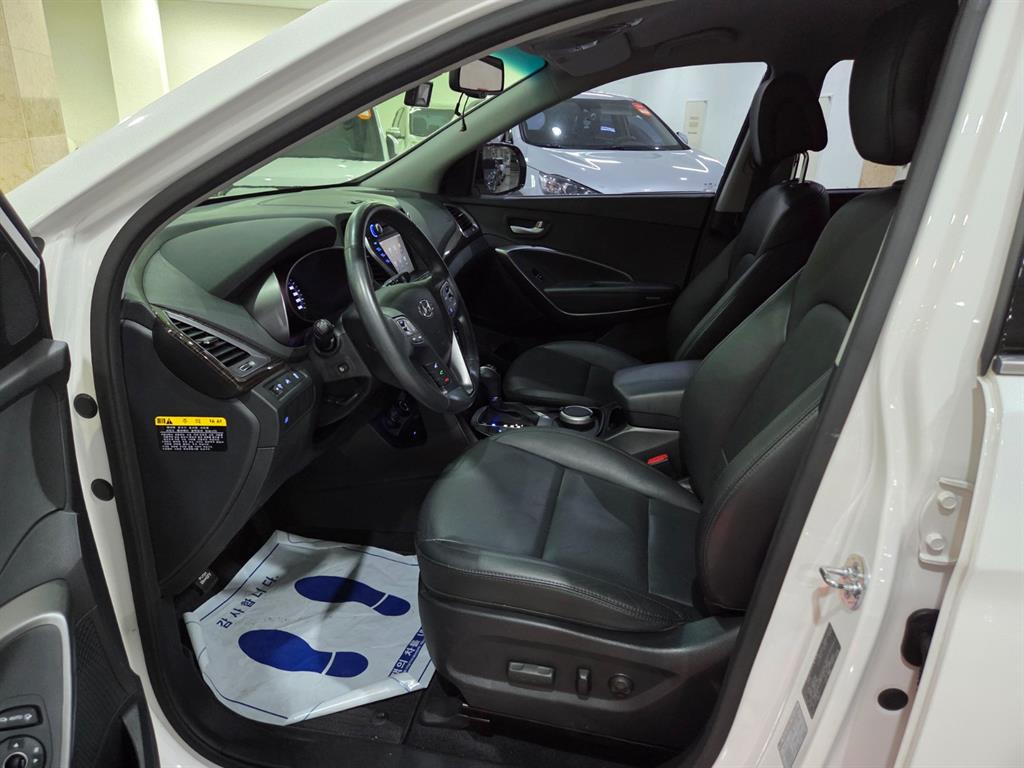 HYUNDAI Santa Fe - Vista 6