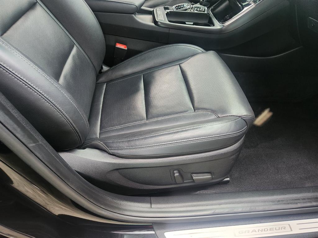 HYUNDAI Grandeur 2019 Negro - Importación desde Corea - HF Imports Iquique - Foto 18