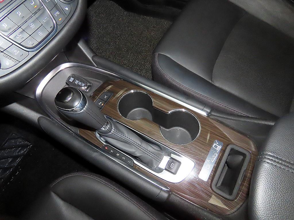 Chevrolet Malibu 2018 Negro - Importación desde Corea - HF Imports Iquique - Foto 12