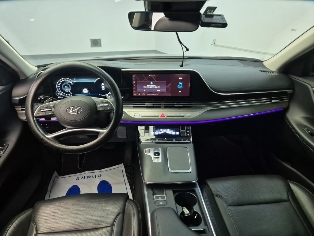 HYUNDAI Grandeur - Vista 7