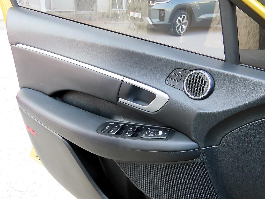 HYUNDAI Sonata - Vista 11